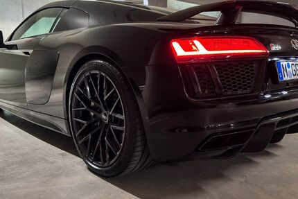 Audi R8 66.000 km 129.399 € Munchen 80805