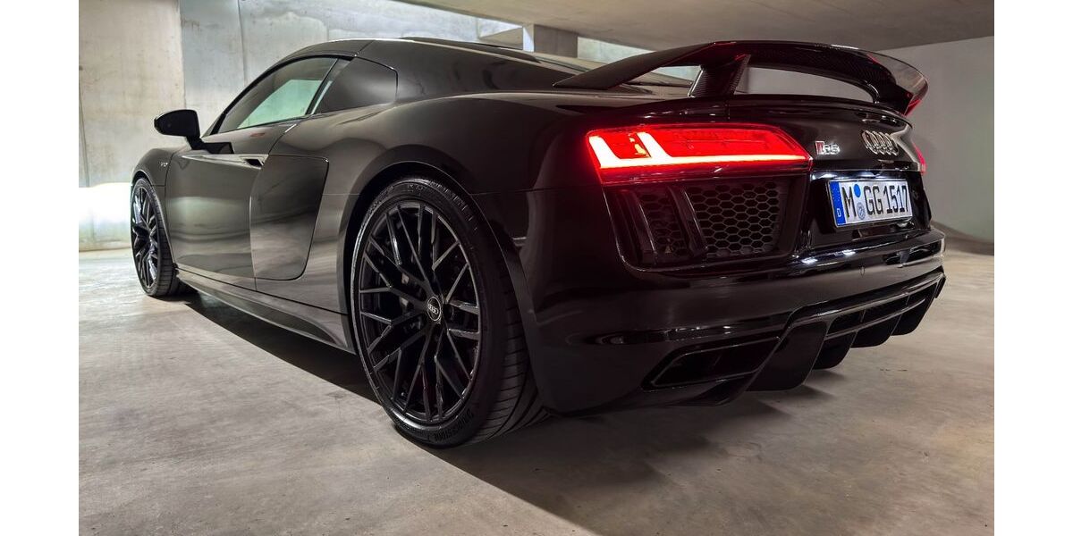 Audi R8 66.000 km 129.399 € Munchen 80805