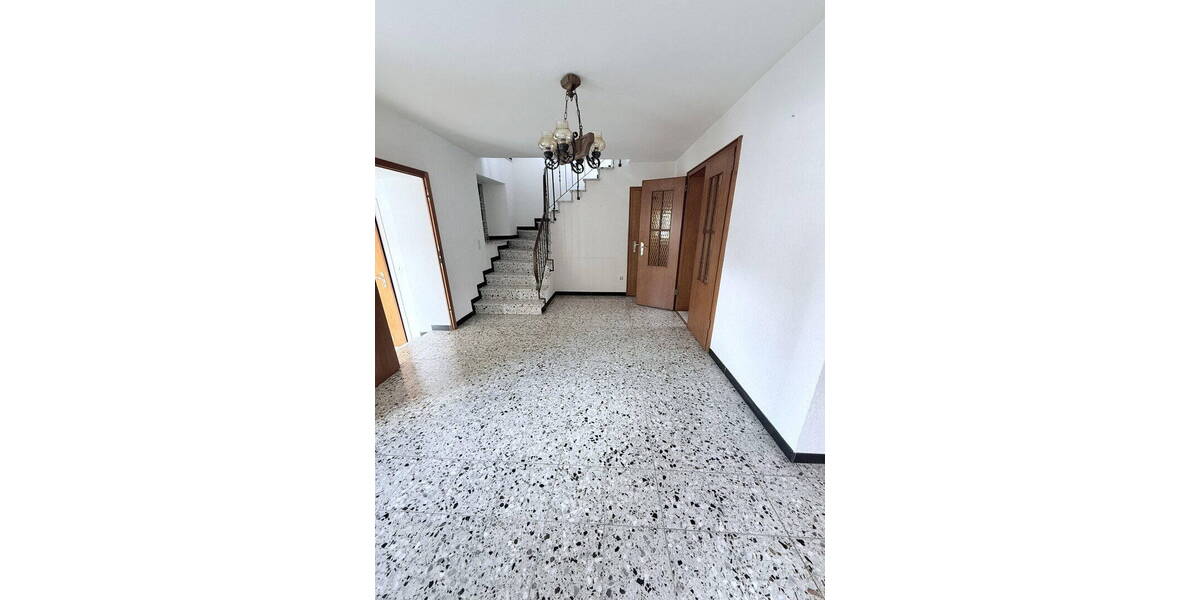 Einfamilienhaus Erkelenz Lövenich - 6 Zimmer, 144 m&sup2;, 295.000&euro; | Angebot:26607268