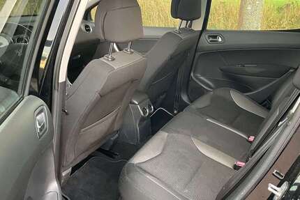 Peugeot 308 106.000 km 2.990 € Braunschweig 38112