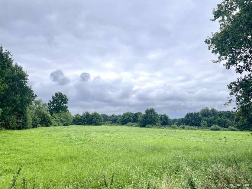 Grundstück in Heidgraben 350.000 € 13167 m²