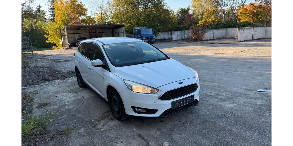 Ford Focus 184.500 km 4.950 &euro; München 81245