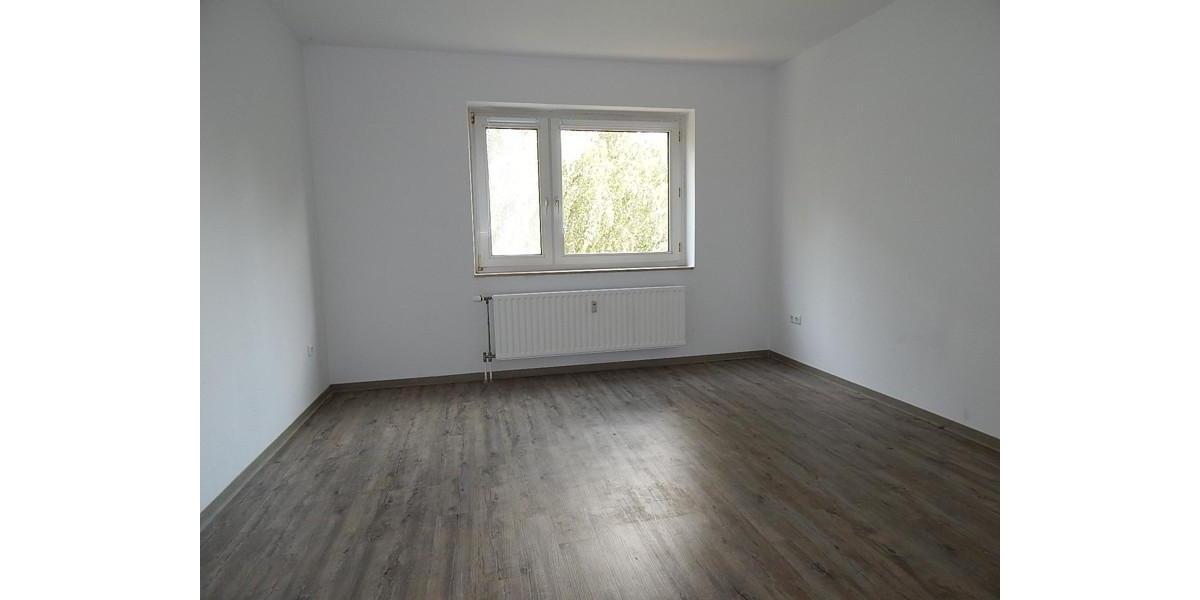 Stop! Renovierte 2-Zimmer-Wohnung mit Balkon 2 zimmer