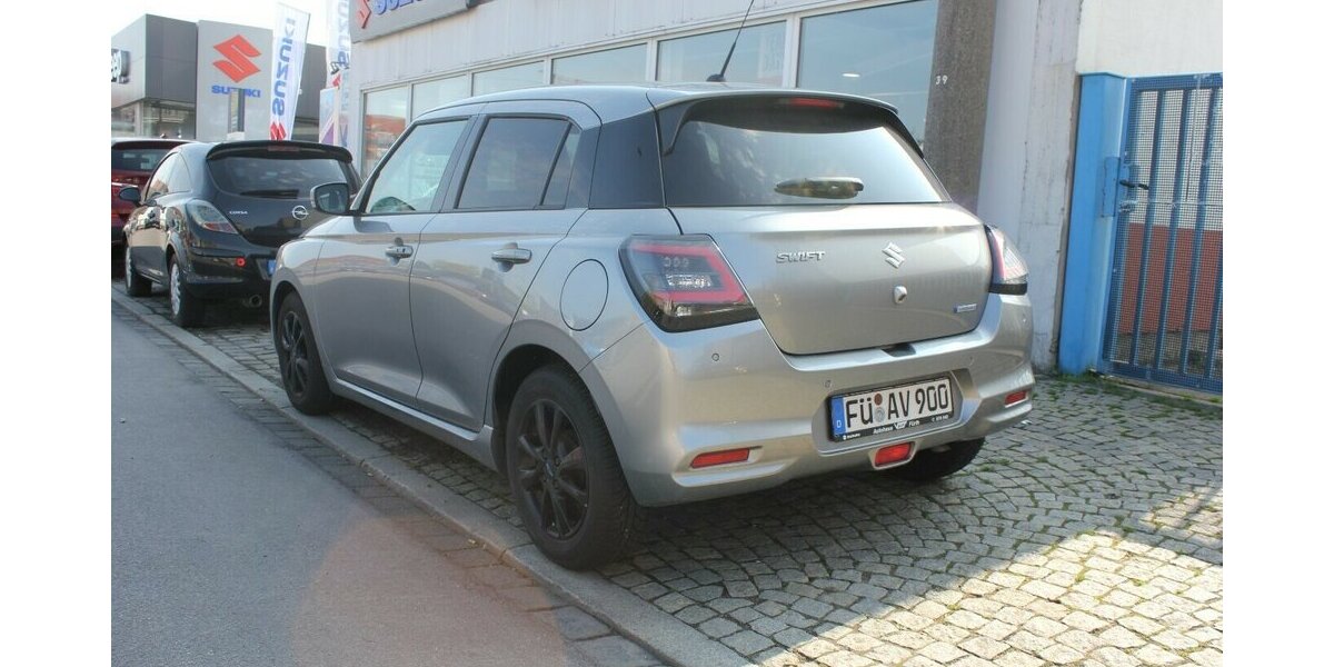 Suzuki Swift 1.2 Dualjet Hybrid 61 kW Comfort+ 14.500 km 18.990 &euro; Fürth 90763