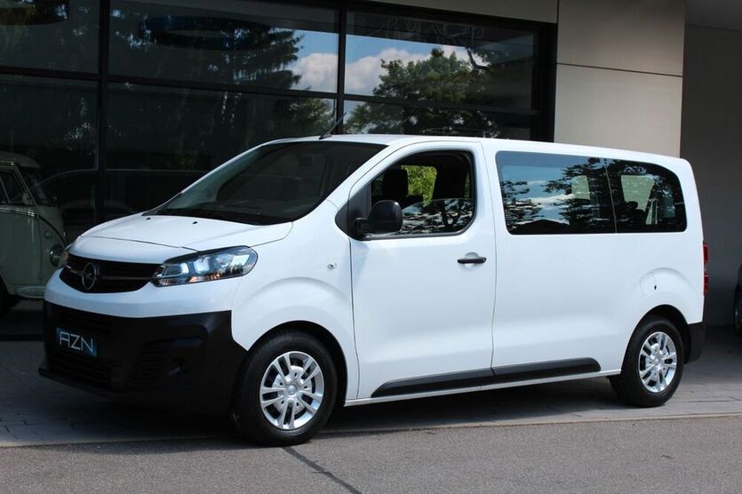Zafira Life