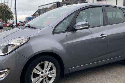 Hyundai iX20 150.000 km 6.499 € Düren 52353