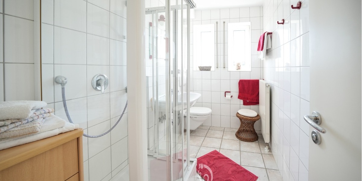 *reserviert* Attraktives Architekten-Einfamilienhaus mit Einliegerwohnung und herrlichem Garten - Einfamilienhaus Wertheim | Angebot:27081421