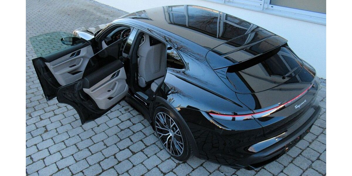 Porsche Taycan 5.000 km 95.950 &euro; Gauting bei Starnberg 82131