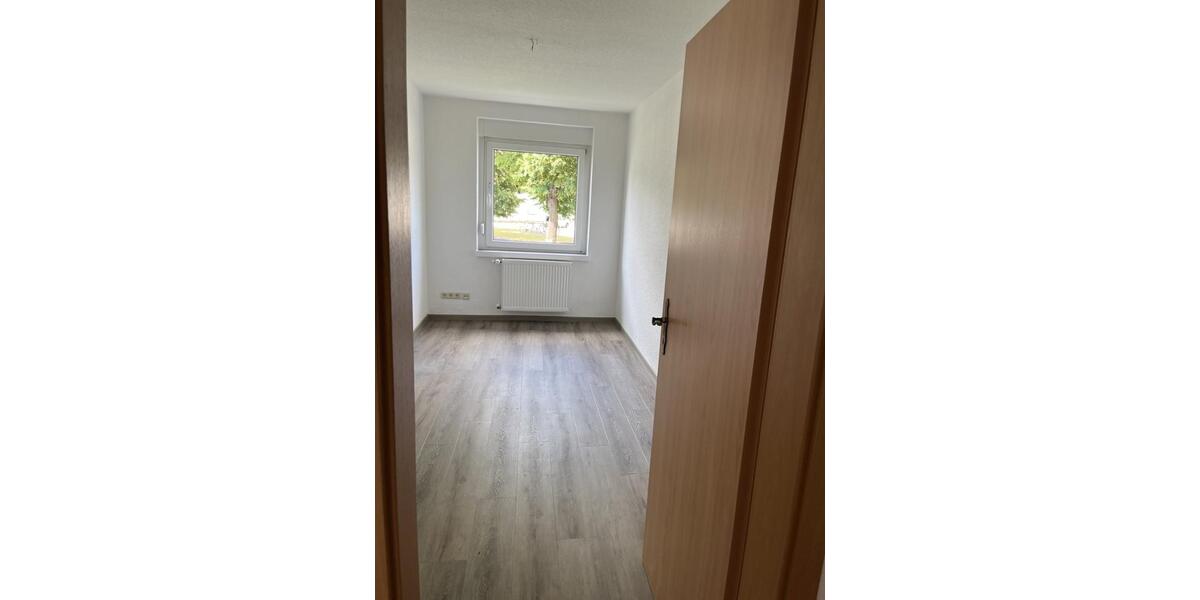 Erdgeschoßwohnung Zerbst (Anhalt) - 4 Zimmer, 69 m&sup2;, 450&euro; | Angebot:26354790