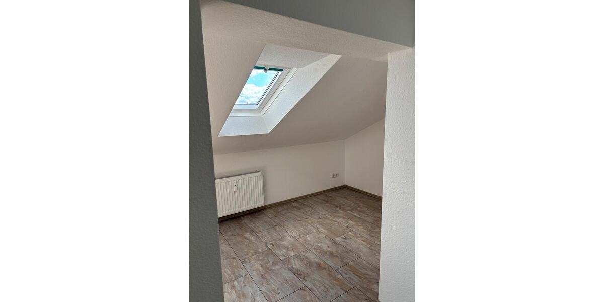 Dachgeschoßwohnung Freigericht - 2.5 Zimmer, 82 m&sup2;, 220.000&euro; | Angebot:26958582