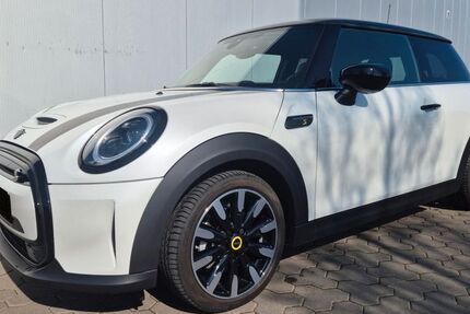 Mini Cooper SE 5.800 km 21.900 € Springe 31832