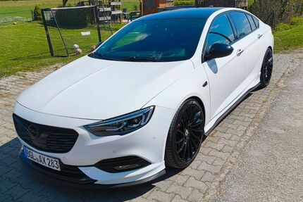 Opel Insignia 122.000 km 22.900 &euro; Laufen 83410