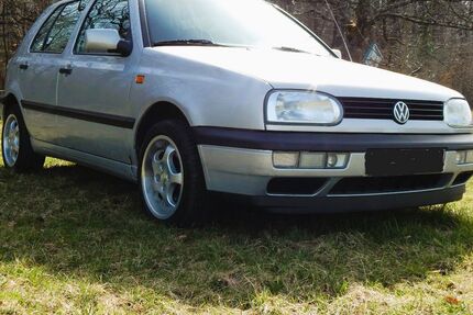 VW Golf 77.000 km 4.000 &euro; Mandelbachtal 66399