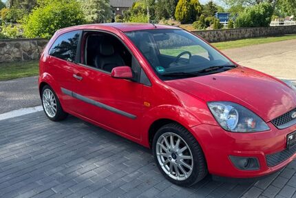 Ford Fiesta 179.000 km 1.200 &euro; Drebber 49457