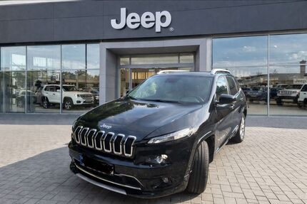Jeep Cherokee 124.000 km 15.700 &euro; Brahmenau 07554