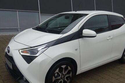 Toyota Aygo (X) 16.423 km 11.990 &euro; Steißlingen 78256