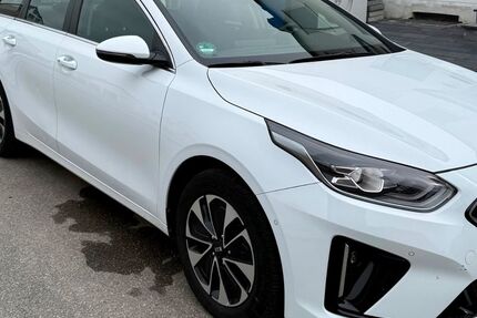 Kia ceed Sportswagon 77.000 km 16.900 &euro; Kissing 86438