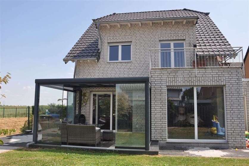 Haus zum Kaufen in Düren 599.000 € 180 m²