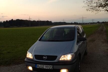 Opel Zafira 159.000 km 2.600 € Rohrdorf 83101