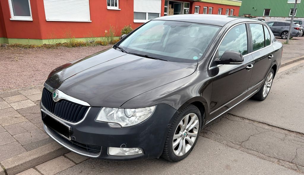 Skoda Superb 164.000 km 3.750 &euro; Saarlouis 66740