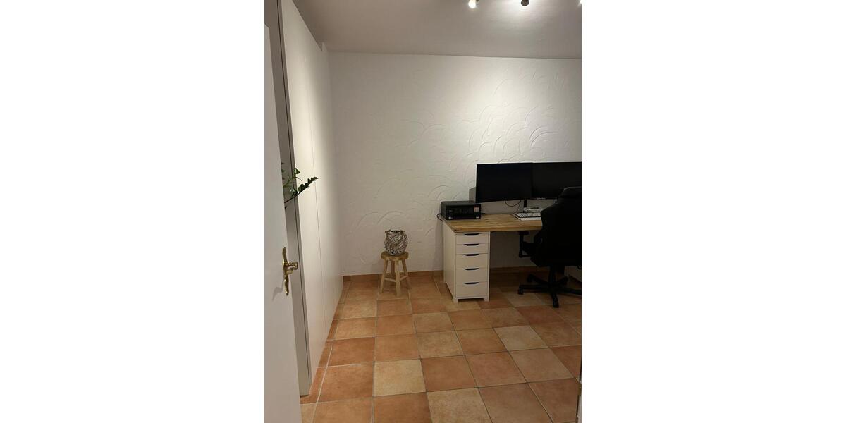 Terrassenwohnung Mettlach - 4 Zimmer, 120 m&sup2;, 1.000&euro; | Angebot:26074476