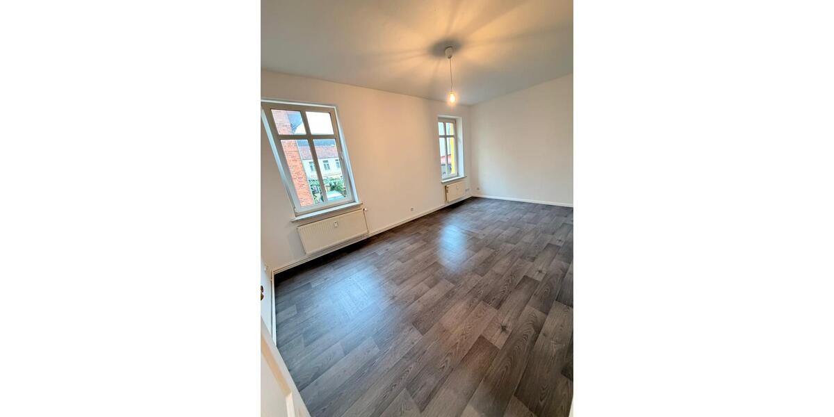 Hochparterre Anklam - 1 Zimmer, 31 m&sup2;, 300&euro; | Angebot:26626467