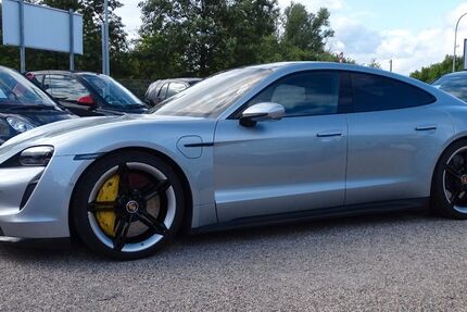 Porsche Taycan 41.000 km 77.500 &euro; Rodgau / Nieder-Roden 63110