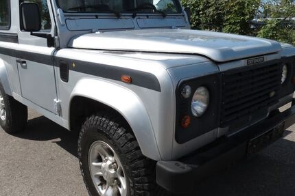Land Rover Defender 164.700 km 17.900 &euro; Rosenheim 83026