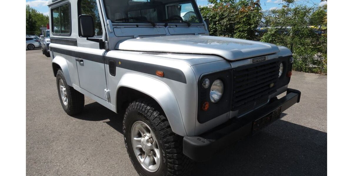 Land Rover Defender 164.700 km 18.900 &euro; Rosenheim 83026