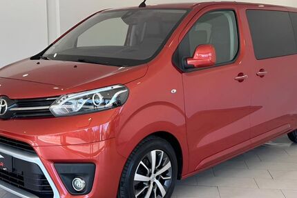 Toyota Verso 128.000 km 25.990 &euro; Hamburg 22043