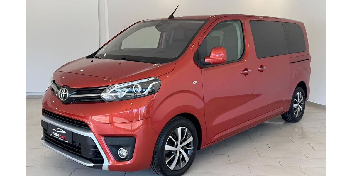 Toyota Verso 128.000 km 25.990 &euro; Hamburg 22043