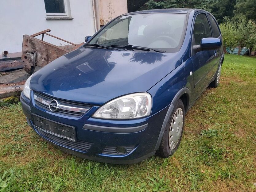 Opel Corsa 119.000 km 900 € Reichenbach 08468