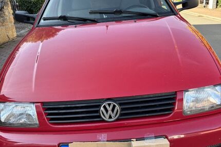 VW Caddy 184.000 km 2.750 &euro; Frankenberg 35066