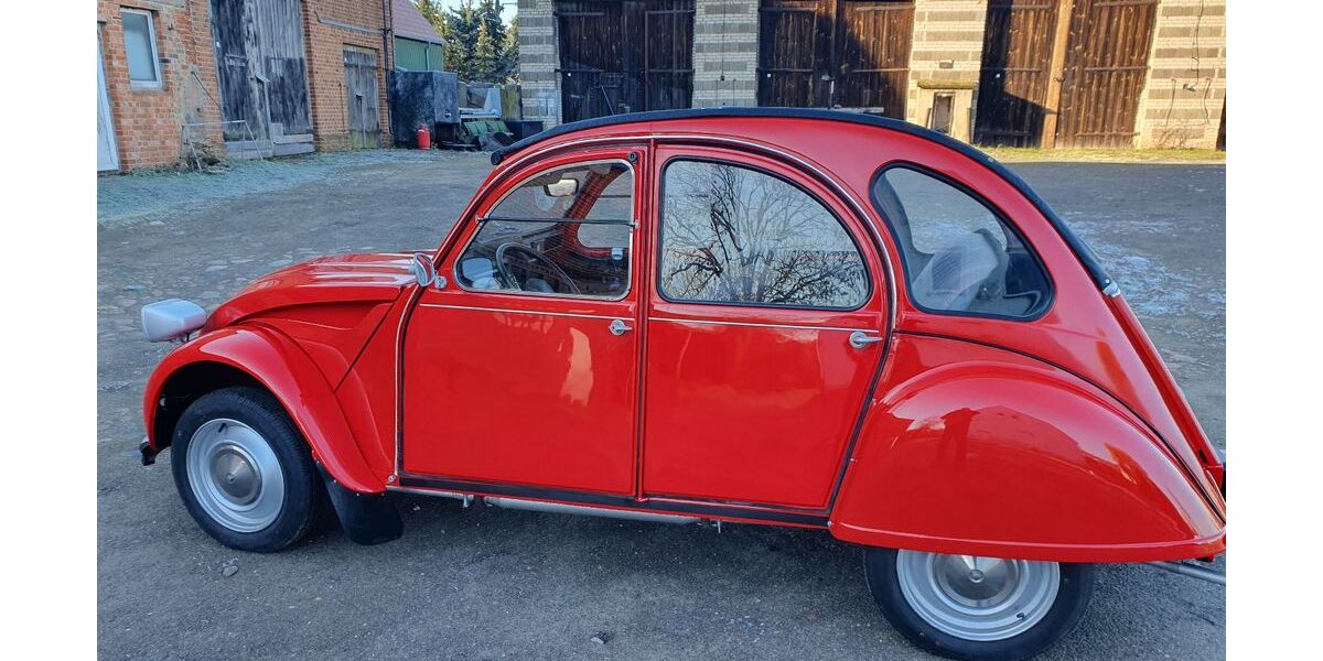 Citroen 2 CV 113.500 km 15.950 &euro; Möser OT Körbelitz 39175