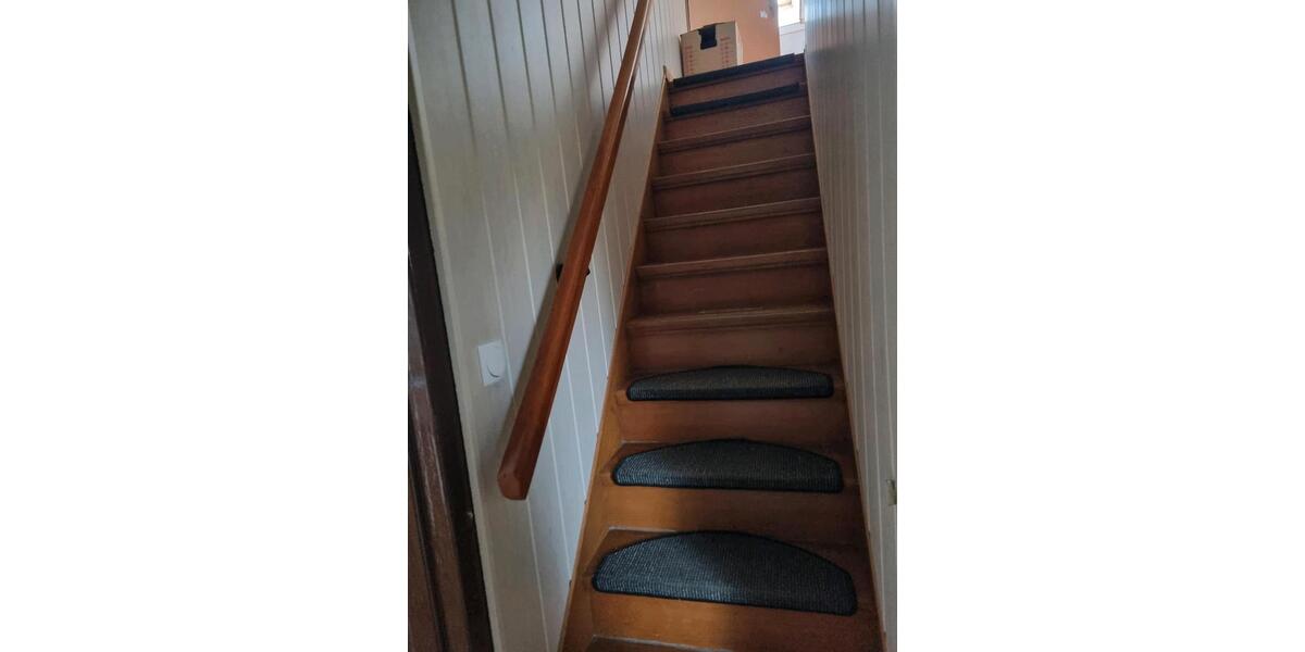 Einfamilienhaus Jever - 7 Zimmer, 190 m&sup2;, 1.400&euro; | Angebot:25898817