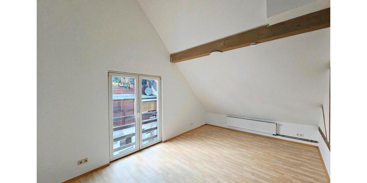 Dachgeschoßwohnung Schlitz - 4 Zimmer, 92 m&sup2;, 800&euro; | Angebot:27621478