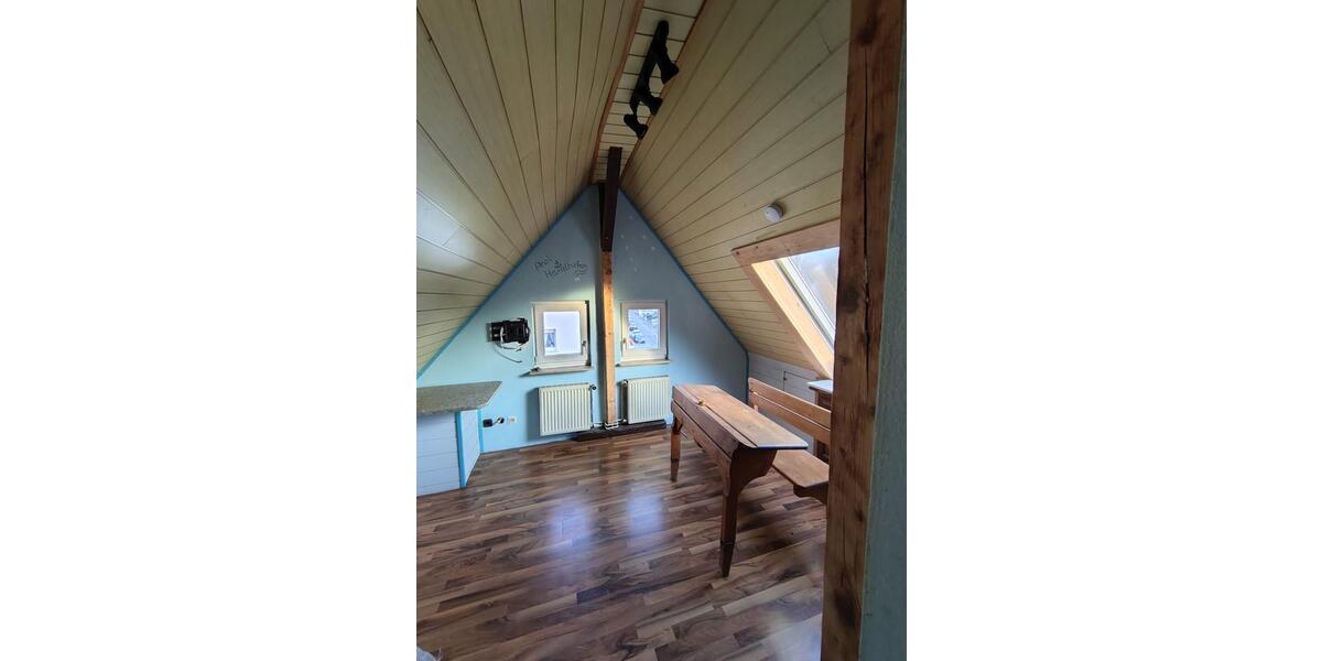 Doppelhaushälfte Wi.-Igstadt (Dachterrasse, Kachelofen, Wallbox) 4 zimmer