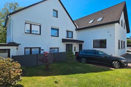 Haus Lemgo - 6 Zimmer, 260 m&sup2;, 450.000&euro; | Angebot:26366181