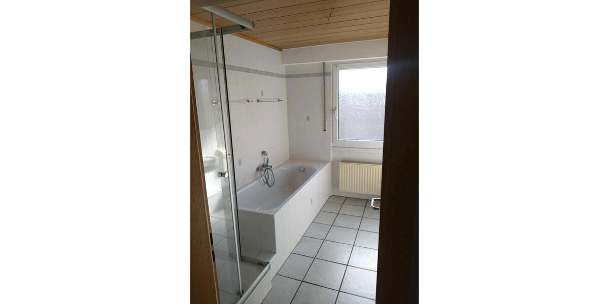 Etagenwohnung Wickede (Ruhr) - 4 Zimmer, 105 m&sup2;, 750&euro; | Angebot:25417013