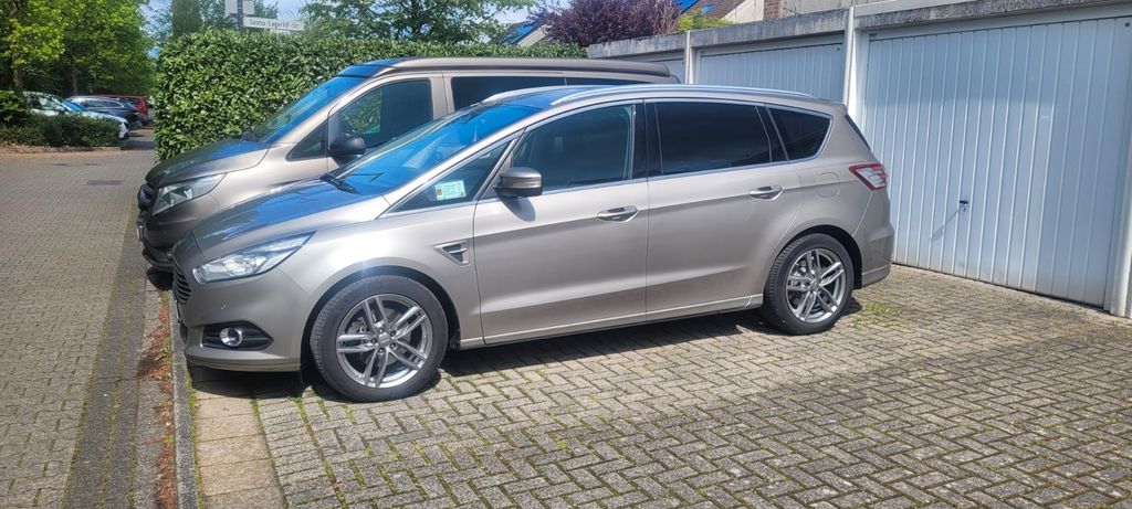 Ford S-Max 109.000 km 20.950 &euro; Langenfeld 40764