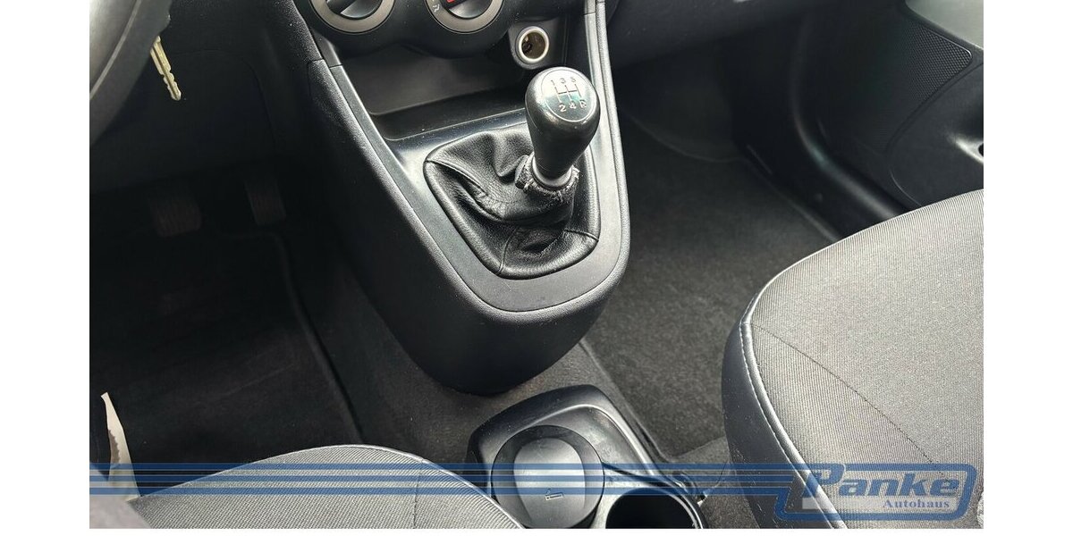 Hyundai i10 5 Star*TÜV09/27*USB*2.E-Fenster* 139.850 km 3.300 &euro; Berlin 13187