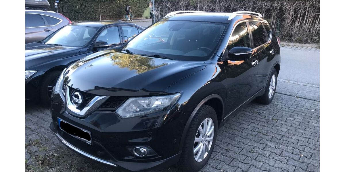 Nissan X-Trail 83.000 km 13.500 &euro; München 81248