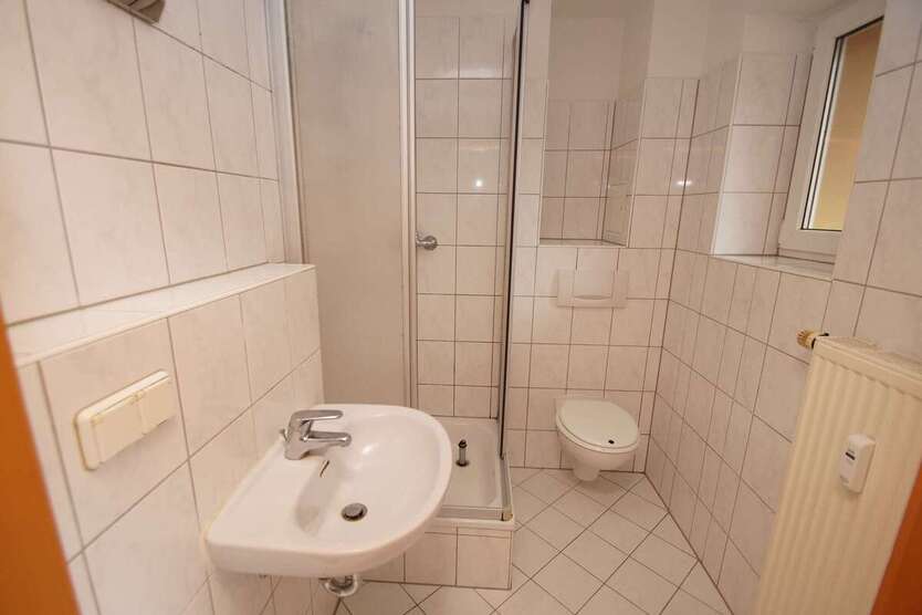- Ohne Provision! - vermietetes Eigentum im Herzen von Erfurt! 5 % Rendite möglich 1 zimmer