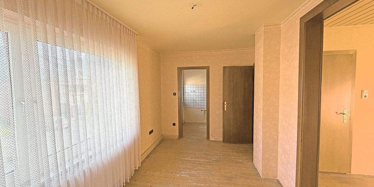 Mehrfamilienhaus, Wohnhaus Enger Dreyen - 6 Zimmer, 131 m&sup2;, 190.000&euro; | Angebot:26674319