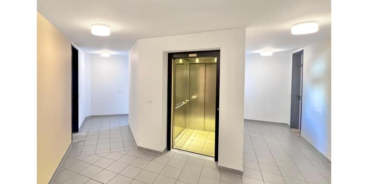 Dachgeschoßwohnung Bielefeld Heepen - 3 Zimmer, 114 m&sup2;, 1.254&euro; | Angebot:26332881