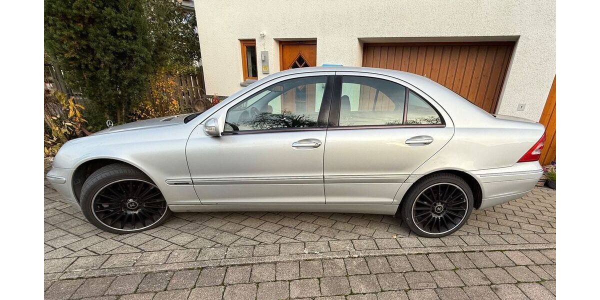 Mercedes-Benz C 180 288.613 km 2.500 &euro; Vöhringen 72189