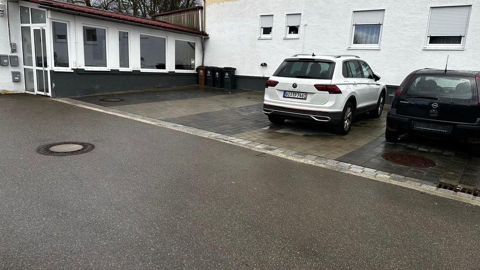 Gepflegtes Mehrfamilienhaus (3 WE) mit großem Grundstück 11 zimmer