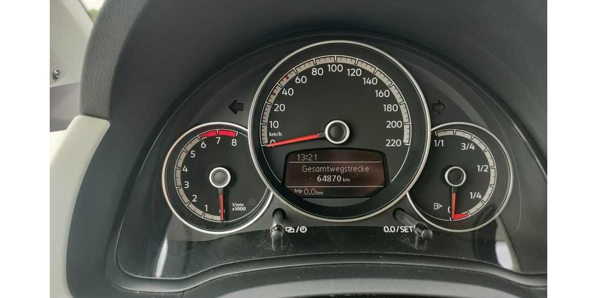 VW UP 64.860 km 11.250 &euro; Lübbecke 32312