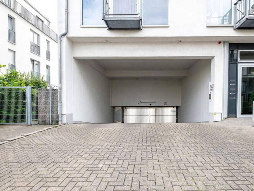 2 Tiefgaragenstellplätze (Duplex) in Hürth-Efferen
