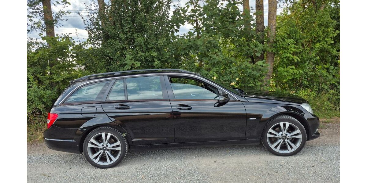 Mercedes-Benz C 220 187.720 km 7.600 &euro; Salching 94330